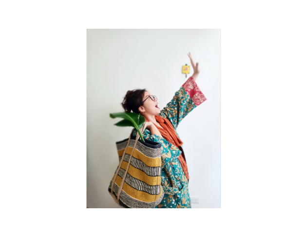 甘達Kimono / 藍花紅袖 *SOLD 2