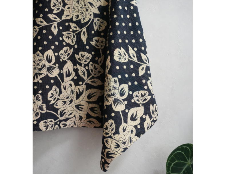 老甘達 Wings上衣 6