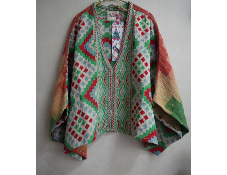 老甘達 Wings上衣 1