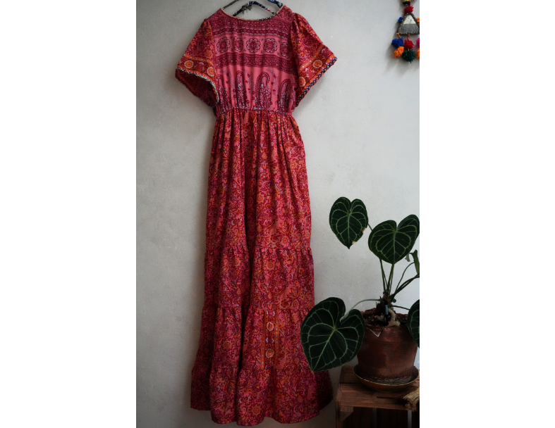 Old Saris 老沙麗長洋*S9 4