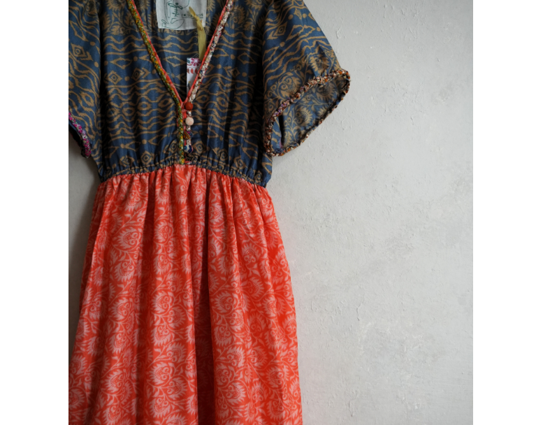 Old Saris 老沙麗長洋*SB8 3