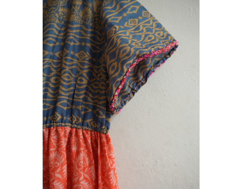 Old Saris 老沙麗長洋*SB8 5
