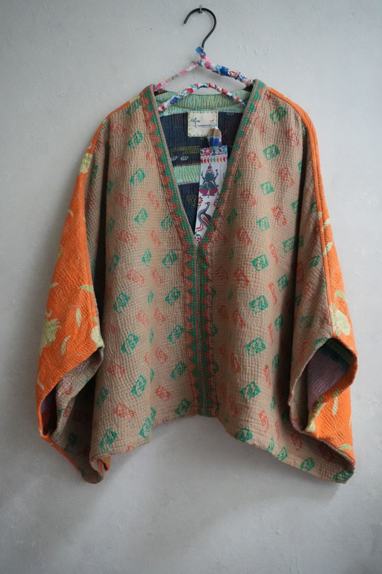 老甘達 Wings上衣