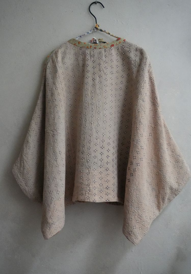 老甘達 Wings上衣