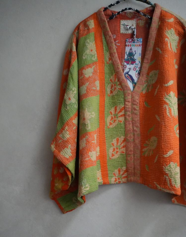 老甘達 Wings上衣