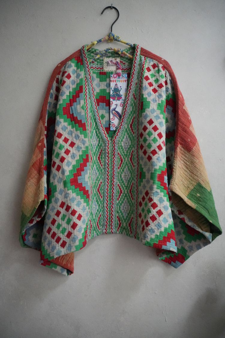 老甘達 Wings上衣*2*SOLD