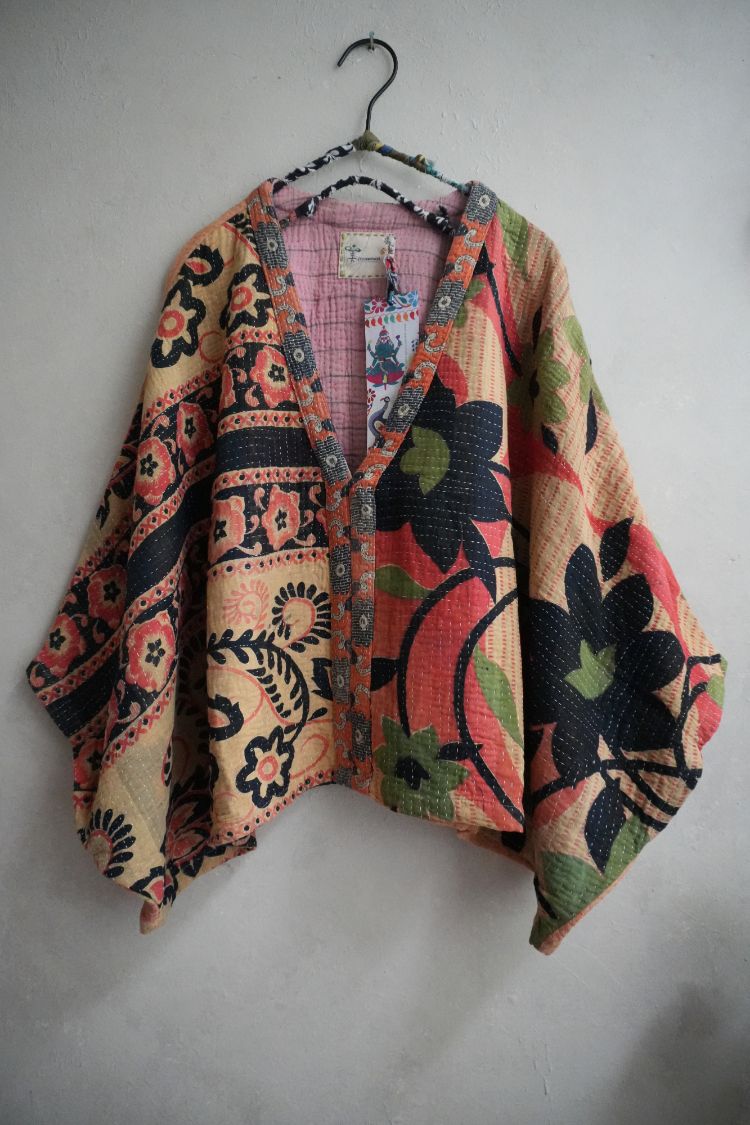 老甘達 Wings上衣