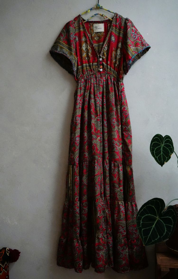 Old Saris 老沙麗長洋*S13