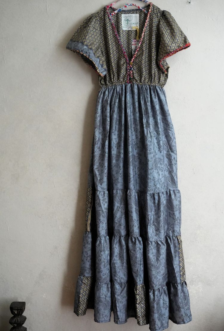 Old Saris 老沙麗長洋*SB5*SOLD