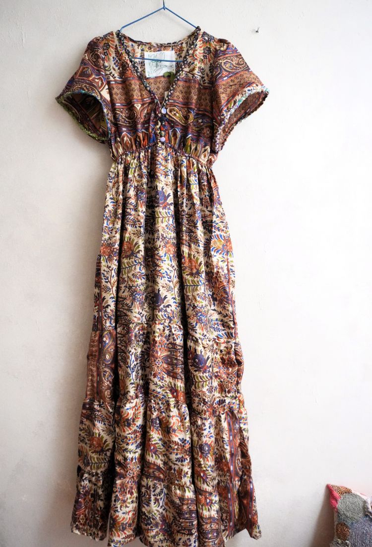 Old Saris 老沙麗長洋*SB4 *SOLD