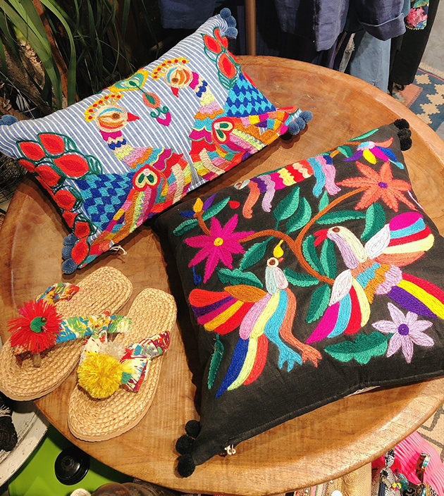 羊毛刺繡抱枕套 2